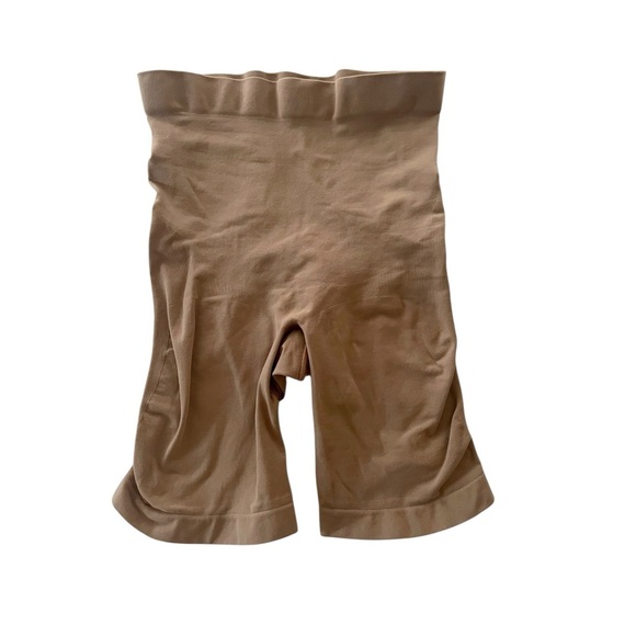 NEW SKIMS Seamless  Shapewear Shorts  SIENNA - Picture 6 of 7